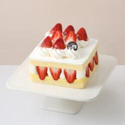 파스쿠찌 (홀)NEW 딸기샌드