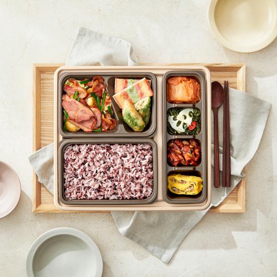 본도시락 건강집밥 부추마늘오리구이 반상